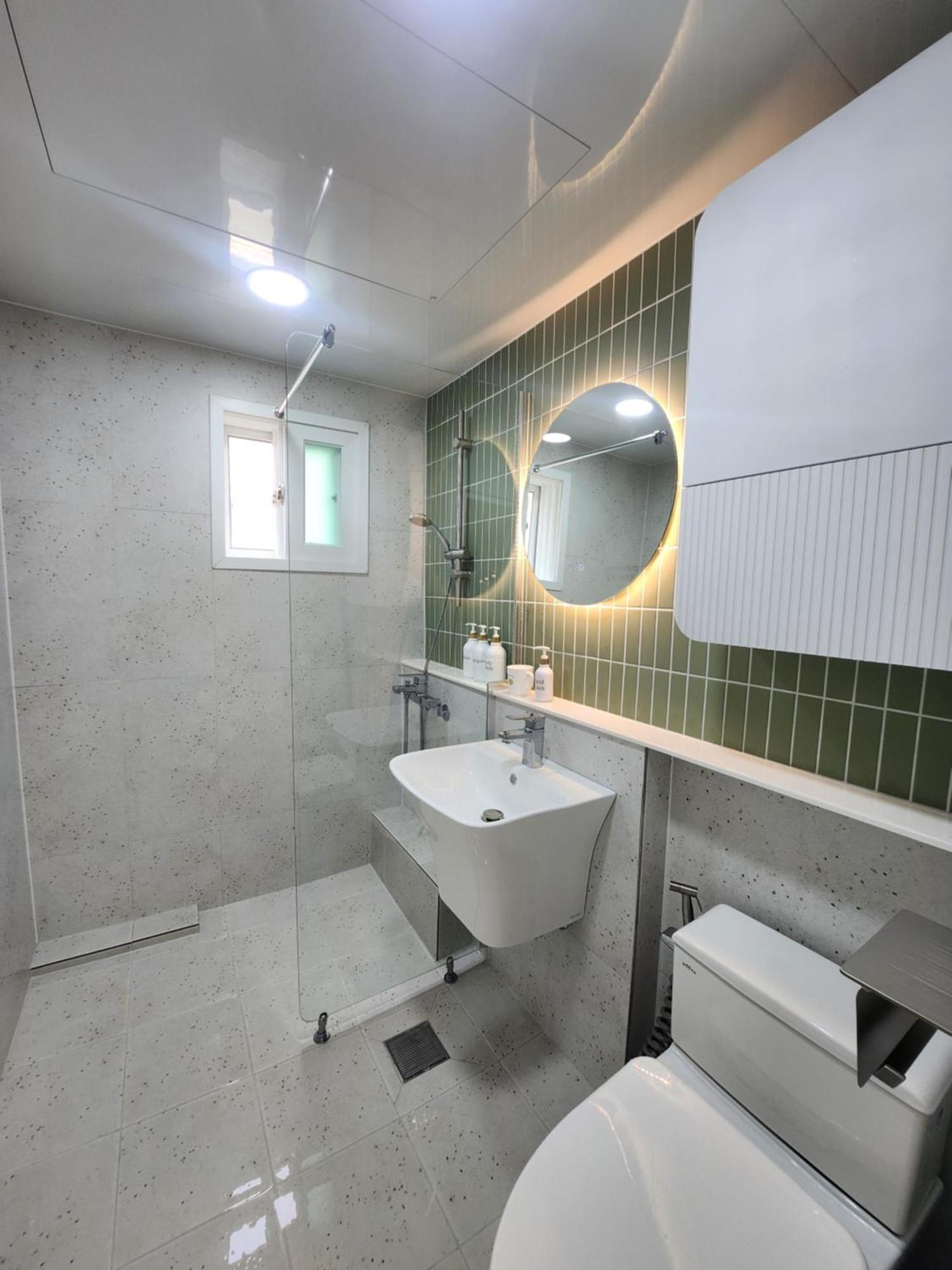Apartment Seonja House